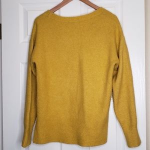 Yellow sweater